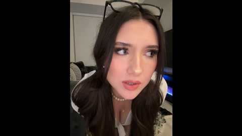 Media: victoria_nova Stripchat 2024-10-02 06:22:00