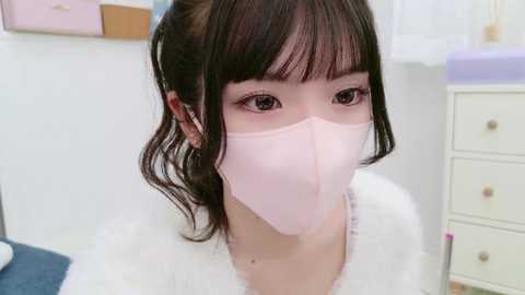 Media: _minami_ Stripchat 2024-10-03 06:37:00