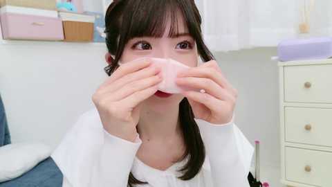 Media: _minami_ Stripchat 2024-10-03 12:22:00