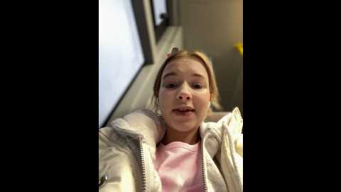 Media: baby_tiny Stripchat 2024-10-03 14:51:00