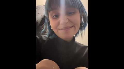 Media: bigbabykiki Stripchat 2024-10-03 10:52:00