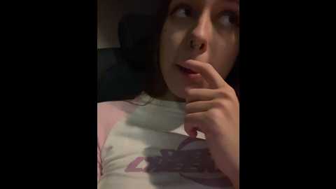Media: cherry____pie Stripchat 2024-10-03 19:04:00