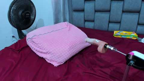 Media: couple_gold69 Stripchat 2024-10-03 11:07:00