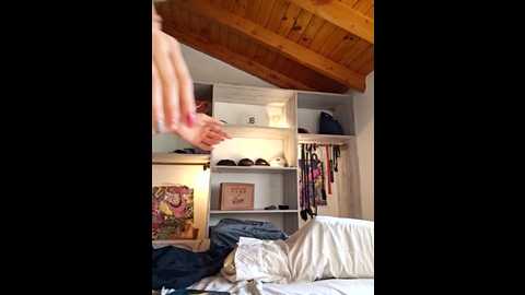 elnonoykeila77 @ stripchat on 20241003