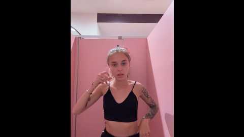 Media: enjoy_my_beauty Stripchat 2024-10-03 07:09:00