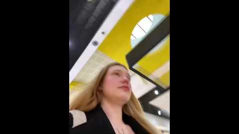 Media: honey___hot Stripchat 2024-10-03 13:52:00