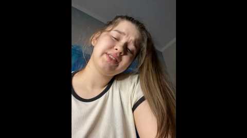 Media: hornygirlh Stripchat 2024-10-03 21:55:00