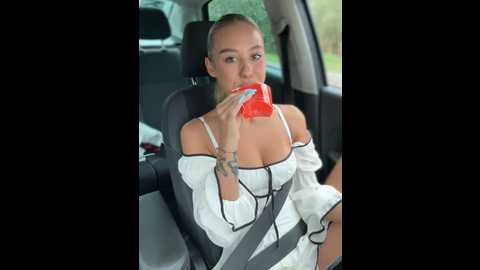 Media: myrtle_beach Stripchat 2024-10-03 06:43:00