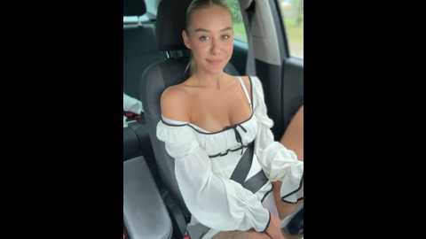 Media: myrtle_beach Stripchat 2024-10-03 07:04:00