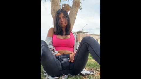 Media: sexi_noemi Stripchat 2024-10-03 15:52:00
