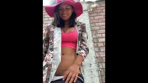 Media: sexi_noemi Stripchat 2024-10-03 20:17:00