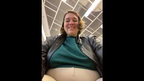 Media: suziemurray Stripchat 2024-10-03 10:40:00