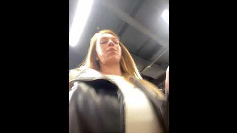 Media: sweet___emily Stripchat 2024-10-03 14:04:00