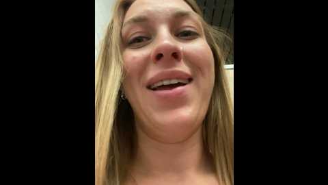 Media: sweet___emily Stripchat 2024-10-03 16:08:00