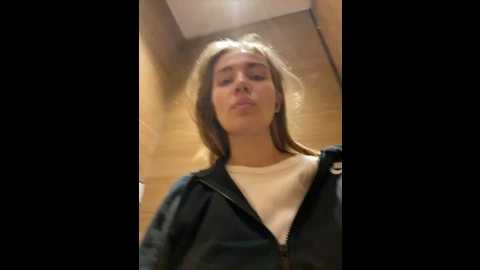 Media: valenciashock Stripchat 2024-10-03 10:07:00