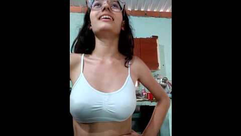 Media: ary_18 Stripchat 2024-10-04 15:52:00