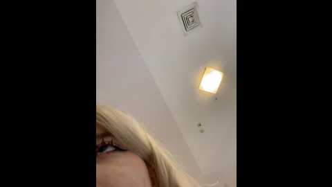 Media: baby__naughty Stripchat 2024-10-04 11:13:00