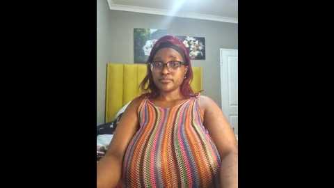 Media: bustygoddess32 Stripchat 2024-10-04 07:43:00
