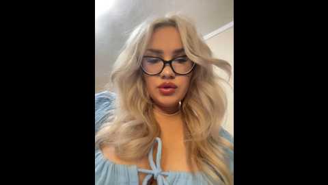Media: charming_evaa Stripchat 2024-10-04 15:22:00