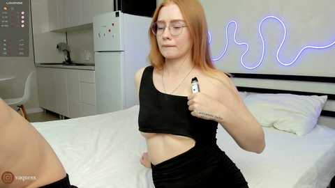 Media: jaquesxxx Stripchat 2024-10-04 16:24:00