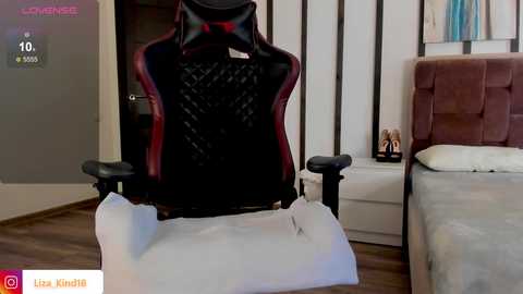 Media: juicy_pussy11 Stripchat 2024-10-04 08:38:00