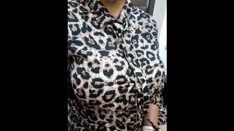 Media: kaamuk_shweta Stripchat 2024-10-04 11:34:00