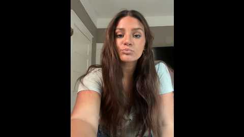 Media: misslola2 Stripchat 2024-10-04 19:24:00