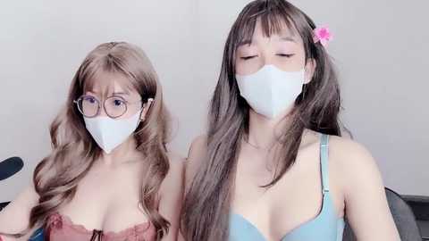 Media: mono_stewardesss Stripchat 2024-10-04 15:30:00