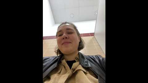 Media: suziemurray Stripchat 2024-10-04 07:14:00