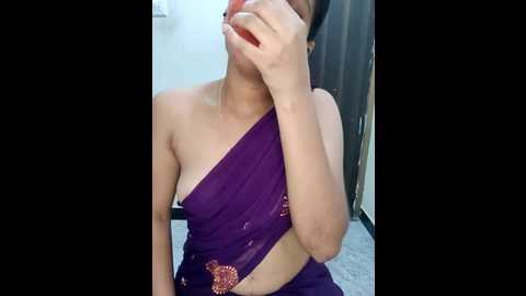 Media: sweety_tamil7708 Stripchat 2024-10-04 18:56:00