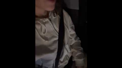 Media: _angelari_ Stripchat 2024-10-05 21:00:00
