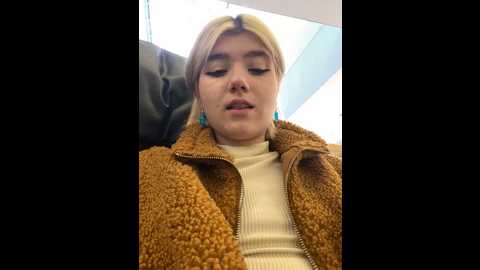 Media: baby__naughty Stripchat 2024-10-05 13:29:00