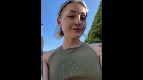 Media: baby_brownie Stripchat 2024-10-05 11:21:00