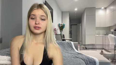 Media: elizabeth_mason Stripchat 2024-10-05 12:50:00