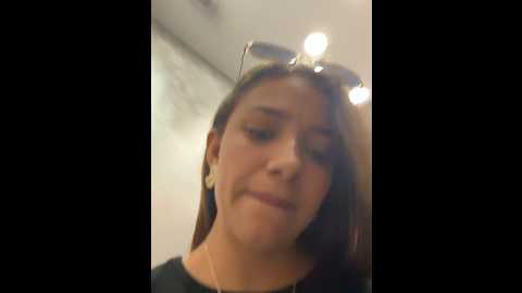 Media: hall_16 Stripchat 2024-10-05 00:39:00