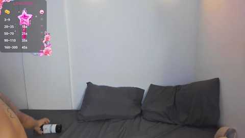 Media: lovers_clover_x Stripchat 2024-10-05 00:30:00