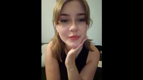 Media: maribelriver Stripchat 2024-10-05 15:18:00