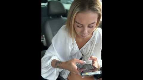 Media: myrtle_beach Stripchat 2024-10-05 09:46:00