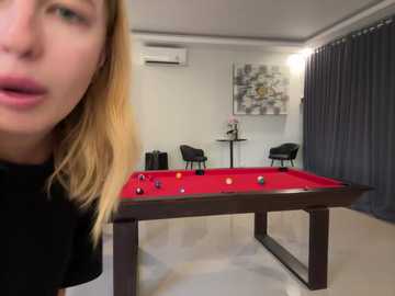 Media: nura_n_sarah Stripchat 2024-10-05 10:11:00