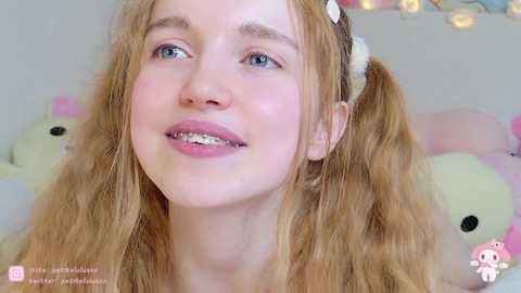 Media: petiteluluxx Stripchat 2024-10-05 11:00:00