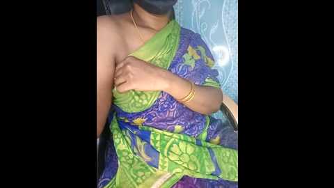 Media: tamil_hotwife Stripchat 2024-10-05 10:21:00