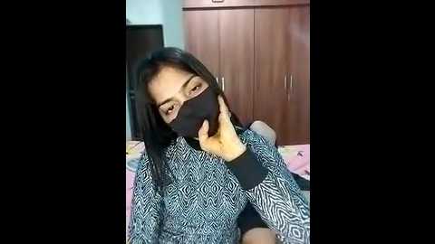 Media: tannu_tanya Stripchat 2024-10-05 02:53:00