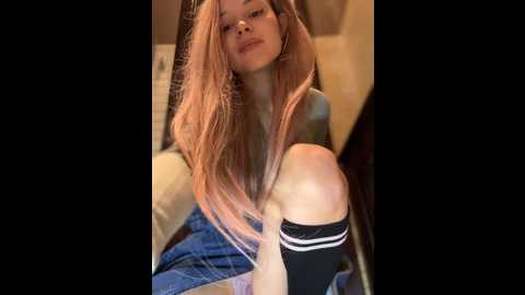 Media: times__square Stripchat 2024-10-05 06:37:00