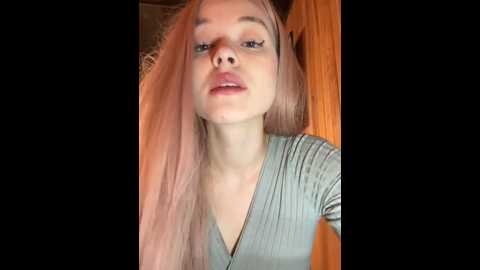 Media: times__square Stripchat 2024-10-05 08:45:00