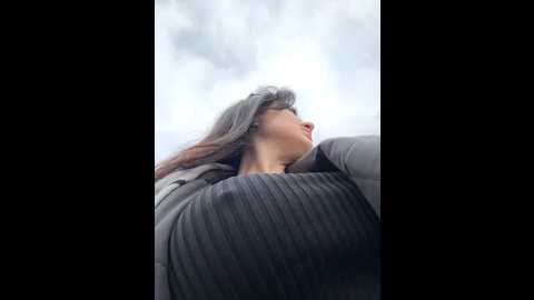 Media: wet__bunny Stripchat 2024-10-05 12:50:00