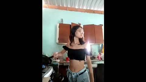 Media: ary_18 Stripchat 2024-10-06 13:22:00