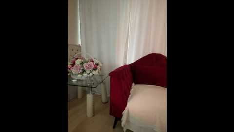 Media: bella_suns Stripchat 2024-10-06 21:40:00