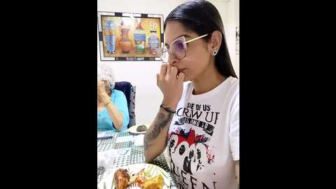 Media: charlotte_stevenss_ Stripchat 2024-10-06 18:56:00