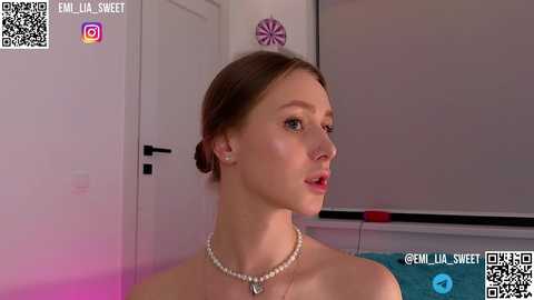emi_lia_sweet @ stripchat on 20241006