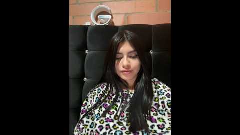 Media: hurrem_18 Stripchat 2024-10-06 09:59:00